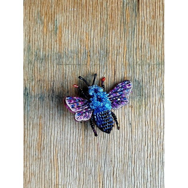 Trovelore sagė mėlynoji bitė